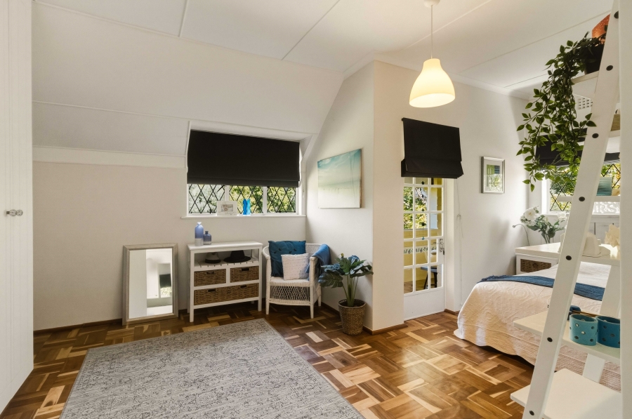 9 Bedroom Property for Sale in Golden Acre Western Cape